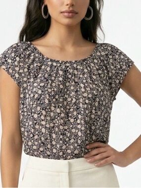 LC Lauren Conrad  Floral Cap Sleeve Blouse